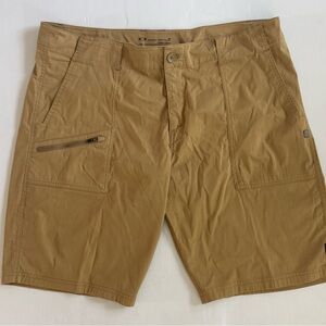 Oakley Cargo Canvas Shorts Mens  Size 40 Beige Stretch Zip Pocket Outdoor Hiking
